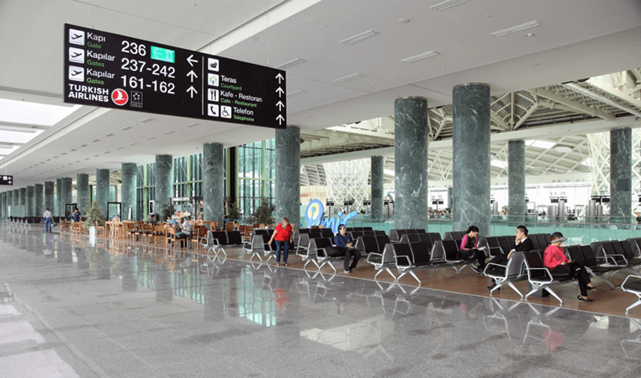 İzmir Flughafen